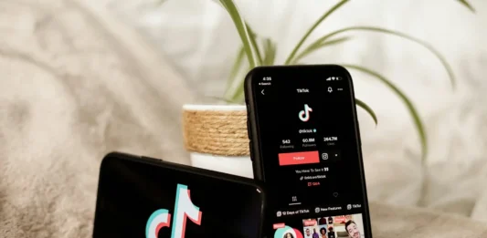 Πώς να χρησιμοποιήσεις το TikTok Creator Search Insights για να εντοπίσεις ευκαιρίες περιεχομένου
