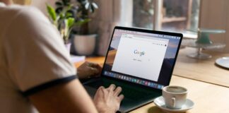 Η Google δοκιμάζει νέο side search στον Chrome